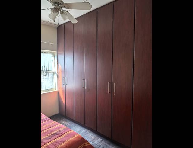 4 BEDROOM HOUSE TO LET IN UMLAZI V